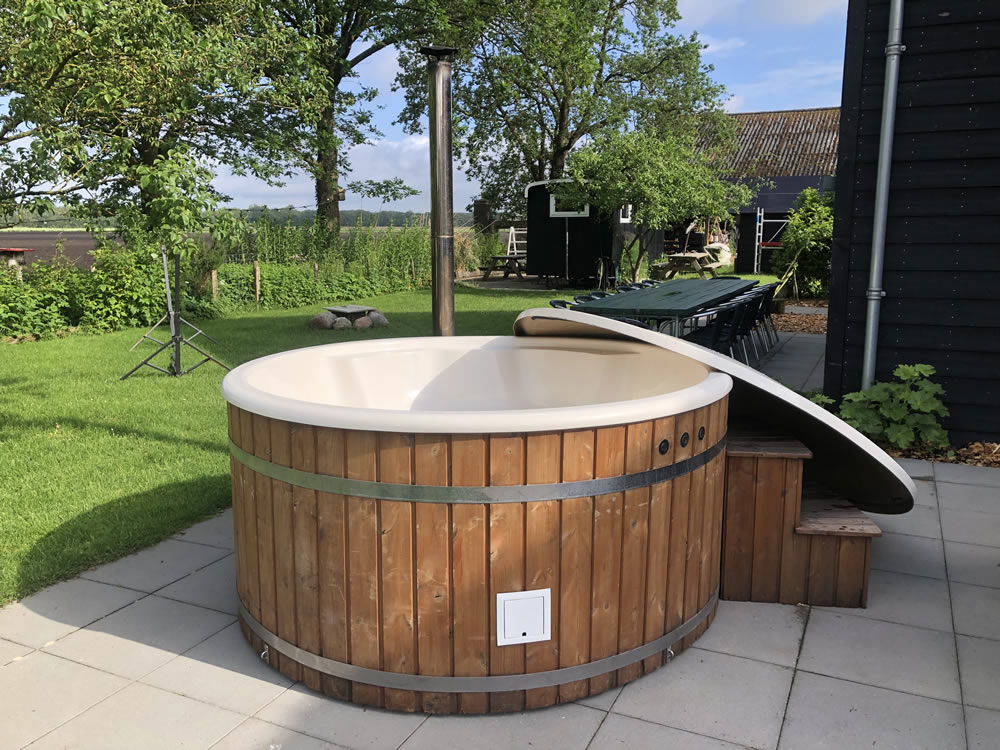 Groepsaccommodatie hottub